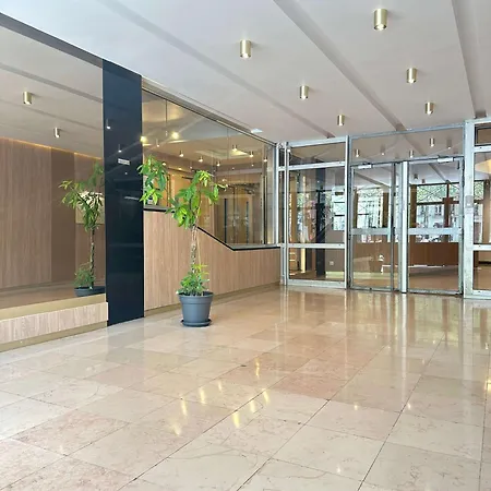 Unique Panoramic Flat Champs-elysees パリ