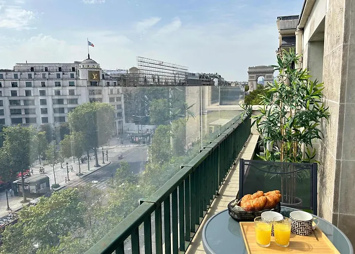 Unique Panoramic Flat Champs-elysees Apartamento